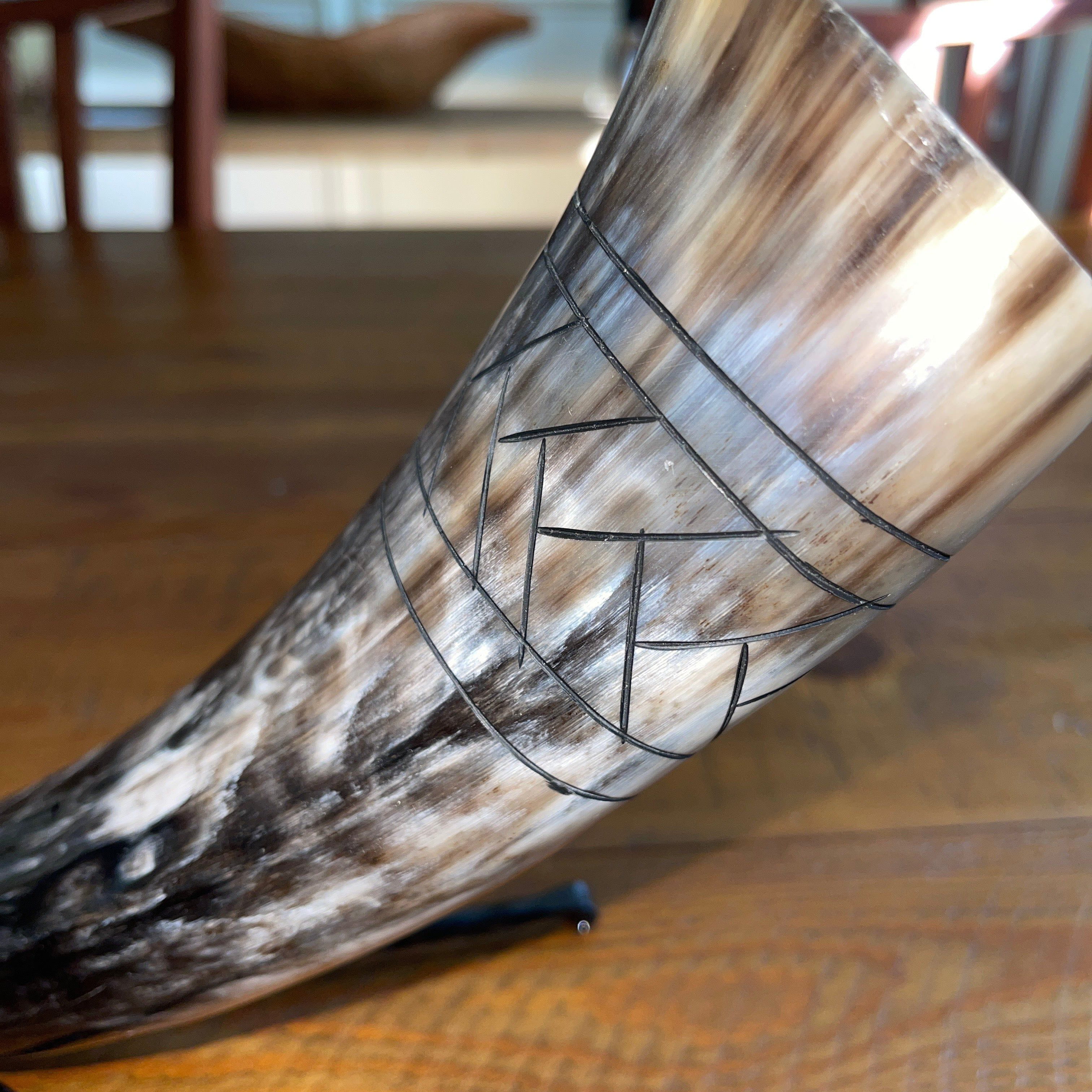 Pirate Drinking Horn with Belt Loop and Iron Stand - Scale Pattern - Image 4